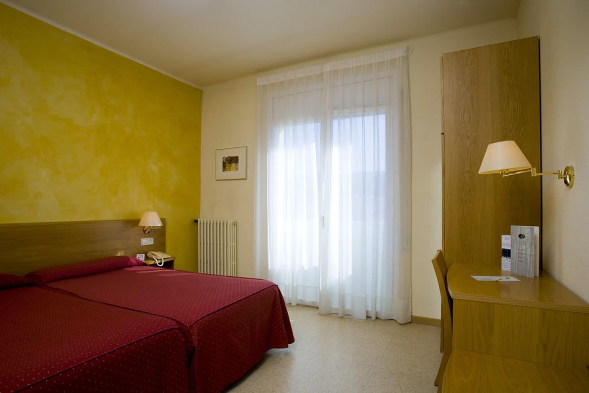 Hotel La Perla D'Olot Kültér fotó