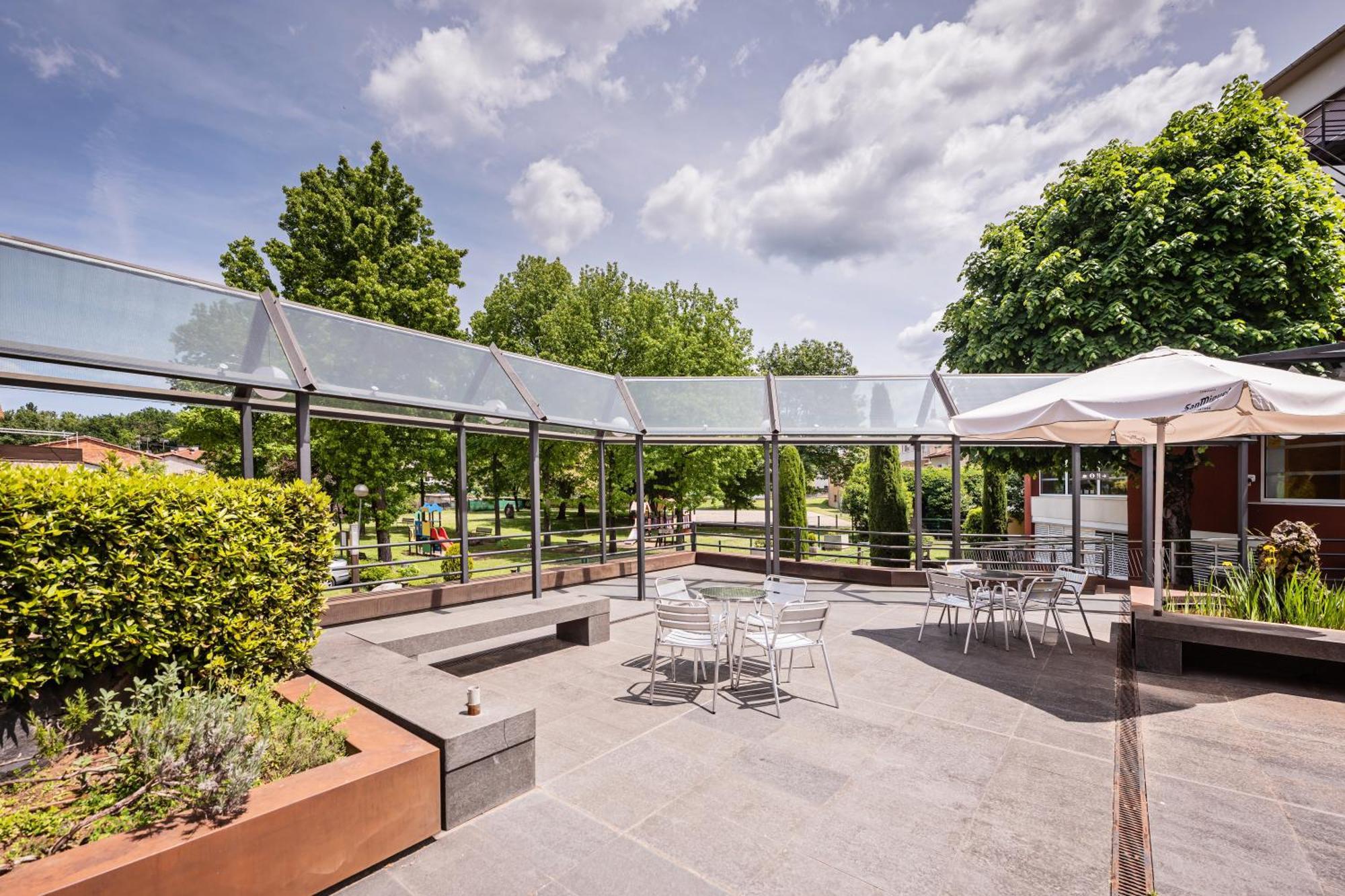 Hotel La Perla D'Olot Kültér fotó