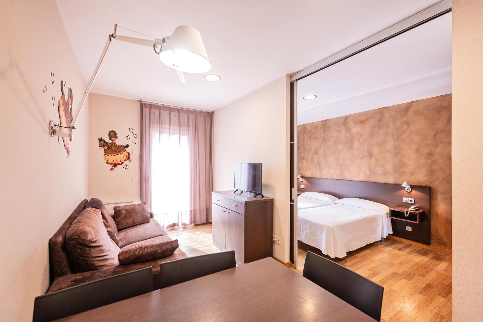 Hotel La Perla D'Olot Kültér fotó