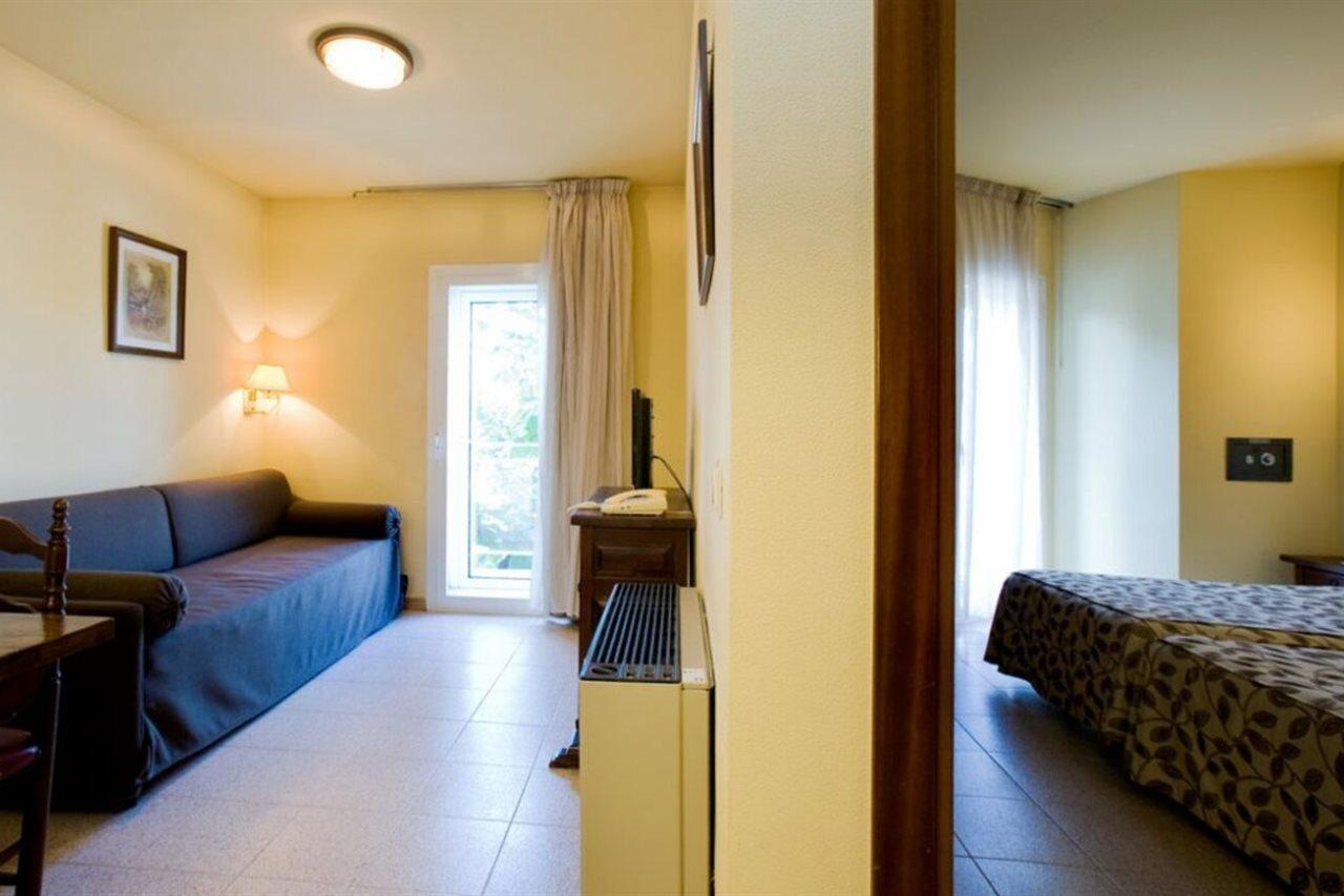 Hotel La Perla D'Olot Kültér fotó